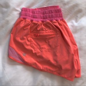 Lululemon hotty hot short 2.5”